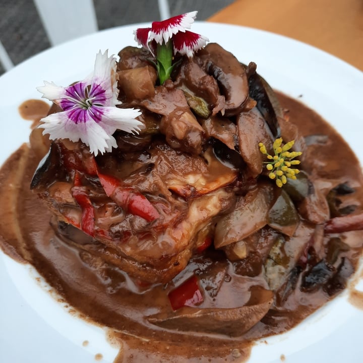 review photo of Artemisia Lasagna de polenta shared by @beelganem on 25 May 2021 - review