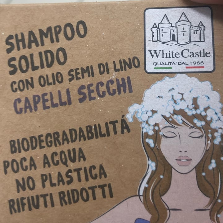 photo of White Castle Shampoo solido capelli secchi shared by @veggyviole on  05 Mar 2022 - review