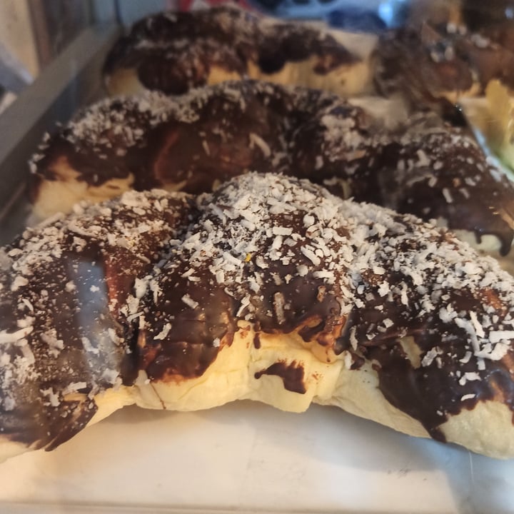 photo of Corazón Animal Vegano Croissant De Chocolate shared by @mrpmilo on  23 Sep 2021 - review