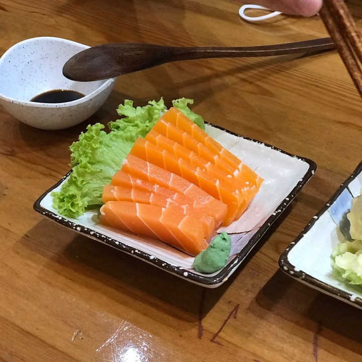photo of Lucky Cat Konjac Salmon Sashimi shared by @mariaubergine on  13 Sep 2021 - review