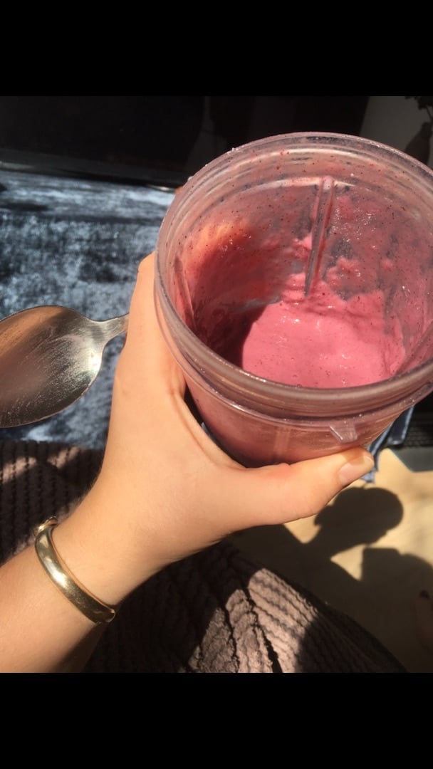 photo of Wazoogles Superfood Superfood Protein Blend - Vanilla Sky shared by @incahorn on  24 Feb 2020 - review