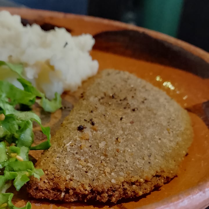 photo of Mictlan Antojitos Veganos Milanesa rellena shared by @maledictows on  01 Dec 2021 - review