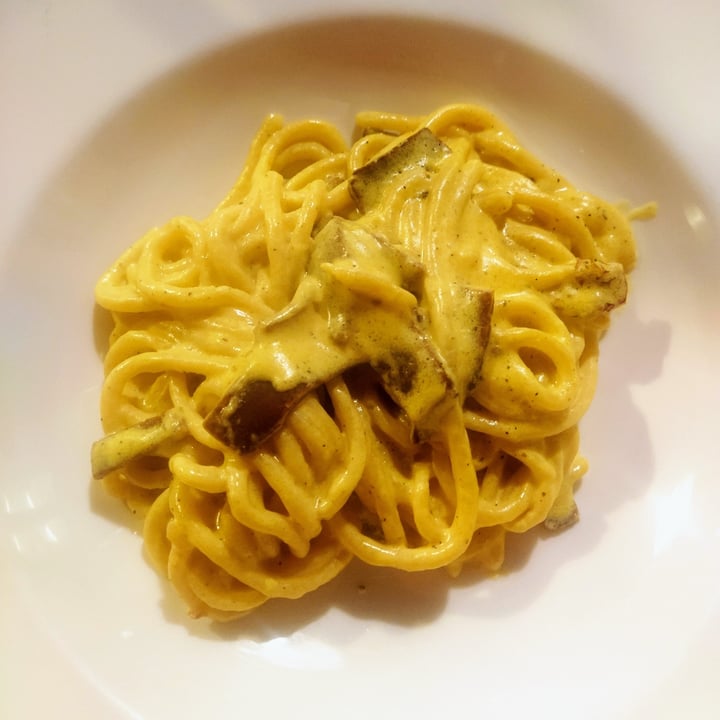 photo of Ristorante Vegano Biologico La Lanterna Bigoli alla carbonara vegetale shared by @lidiaaguilar on  07 Jan 2023 - review