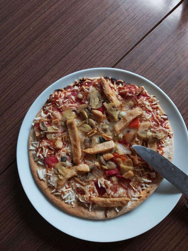 photo of Heura Heura Pizza 100% Vegetal shared by @coeurroux on  14 Nov 2019 - review