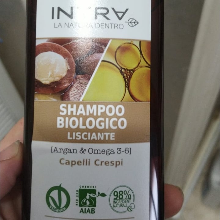 photo of Intra Natural Shampoo Biologico Lisciante shared by @nando83 on  02 May 2022 - review