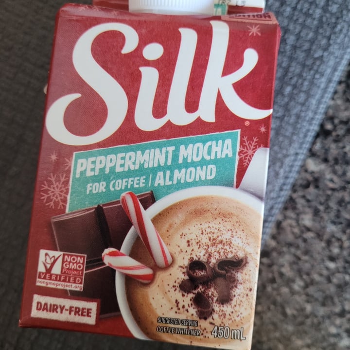 photo of Silk Peppermint Mocha Almond coffee creamer shared by @jfudge on  12 Dec 2021 - review