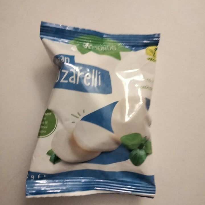 review photo of Vemondo Vegan Mozarelli shared by @retardedunicorn on 21 Feb 2022 - review
