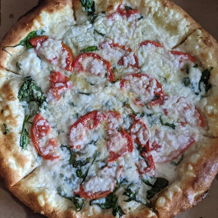 review photo of Slice of The Burg Vegan Great White shared by @mcjeannie on 09 Nov 2020 - review
