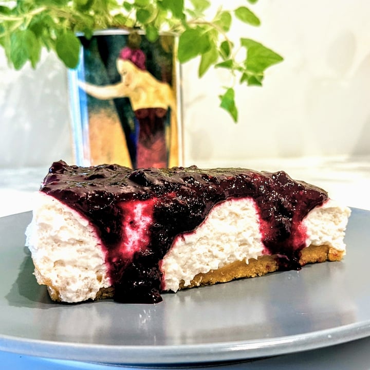 photo of Kind Kitchen Red Fruit Cheesecake shared by @mariadelia on  03 Apr 2022 - review