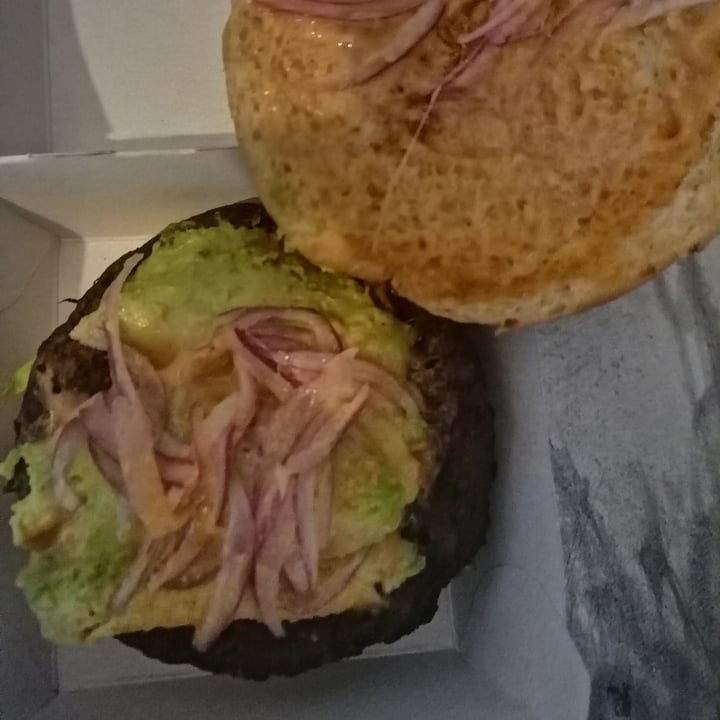 photo of KAUAI Rondebosch Avo No Bull Burger shared by @rushisushi7 on  25 Nov 2021 - review
