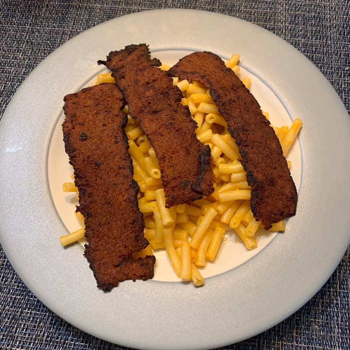 photo of Sweet Earth Benevolent Bacon Hickory & Sage Smoked Seitan Bacon shared by @veganvironment on  05 Jan 2020 - review