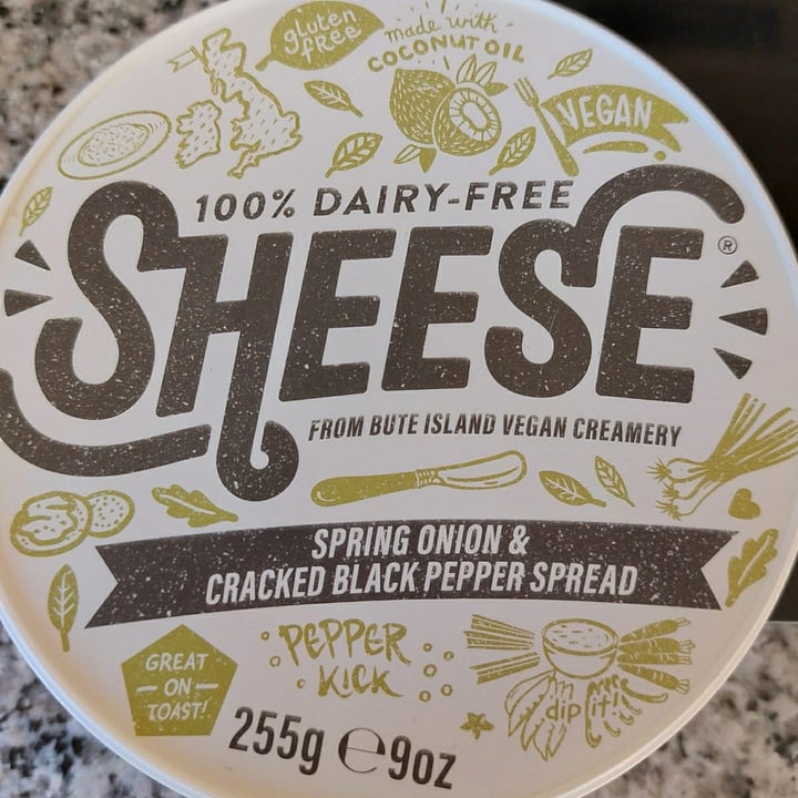 review photo of Sheese Sheese Spring Onion & Cracked Black Pepper Spread shared by @superraton on 11 Feb 2022 - review