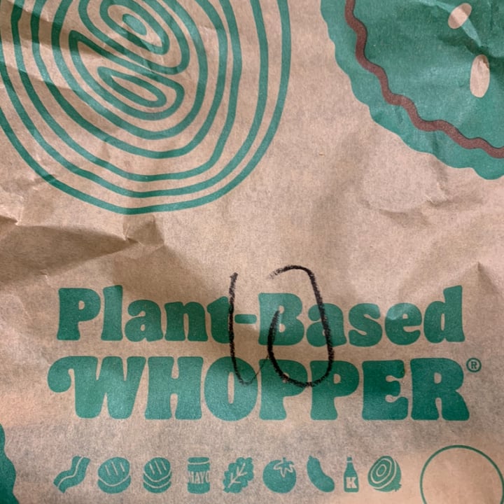 photo of Burger King Burger plant based shared by @isabmarr on  21 Nov 2022 - review
