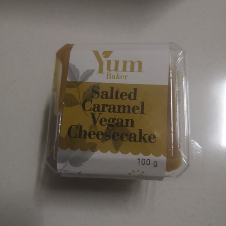 review photo of Yum Baker Salted Caramel Cheesecake shared by @herbivo-r-us on 18 Jan 2022 - review