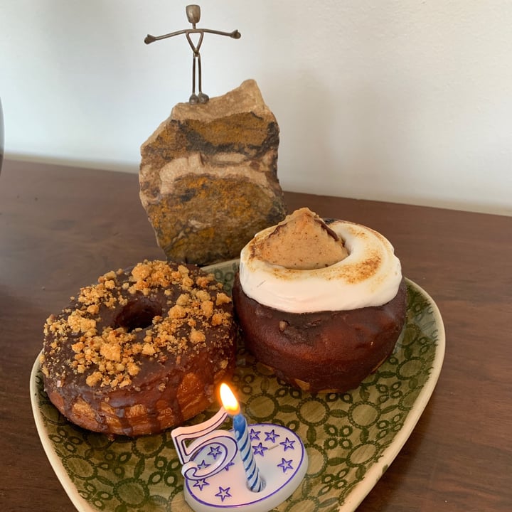 photo of Grumpy & Runt | Little Deli & Donuts Milk and Cookies Donut shared by @ripple on  16 May 2020 - review