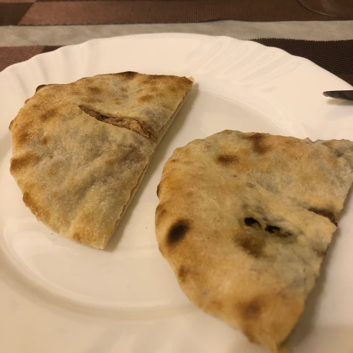 review photo of DedasPuri Ristorante Georgiano & Wine Shop Focacce Degustazione Vegana shared by @giuliaagozzi on 05 May 2022 - review