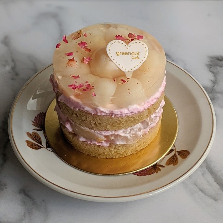 photo of Greendot PAYA LEBAR SQUARE French Rose Lychee Cake shared by @xinru-t on  14 Oct 2021 - review