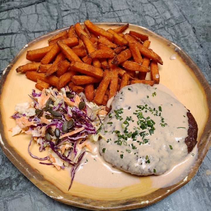 review photo of The Green Affair - Chiado Bife de Seitan shared by @mellgoesouttoeat on 08 Jan 2022 - review