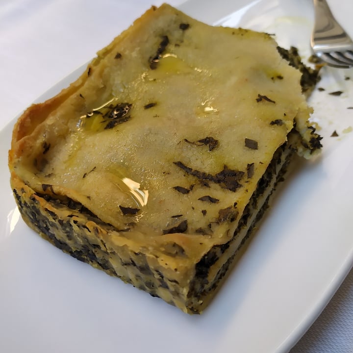 review photo of Il Lughino Lasagna al cavolo nero shared by @yuliaveg on 11 Oct 2021 - review