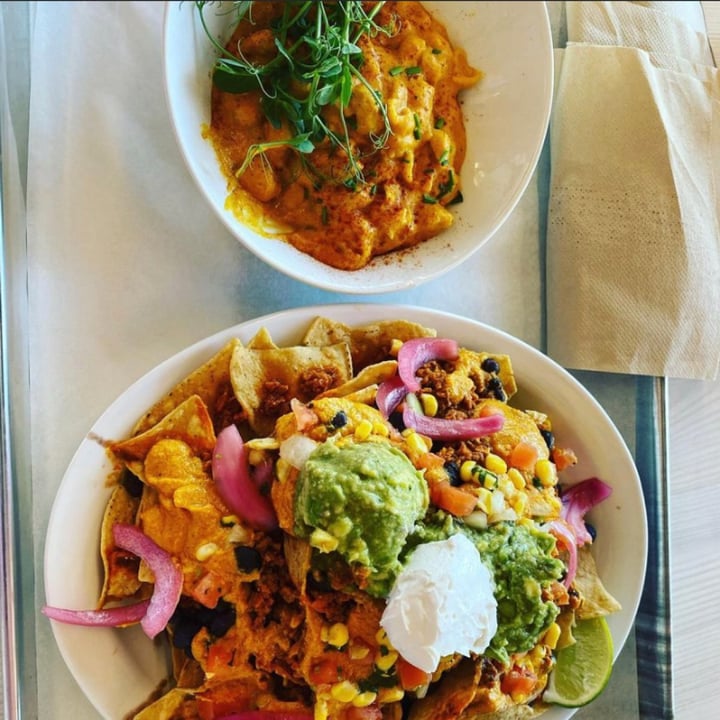 review photo of Strong Hearts Cafe Nachos shared by @lunakat on 10 Jan 2022 - review