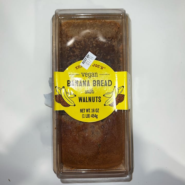 review photo of Trader Joe's Vegan Banana Bread with Walnuts shared by @sophia8s on 24 Jan 2022 - review