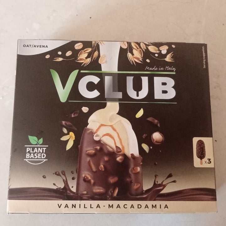 review photo of VClub Vanilla-Macadamia shared by @laleviareggio on 22 May 2022 - review