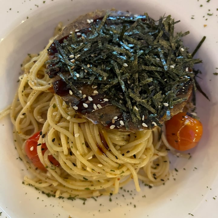 review photo of Kitchen by Food Rebel Mushroom Patty Aglio Olio shared by @mich2lh on 30 Sep 2022 - review