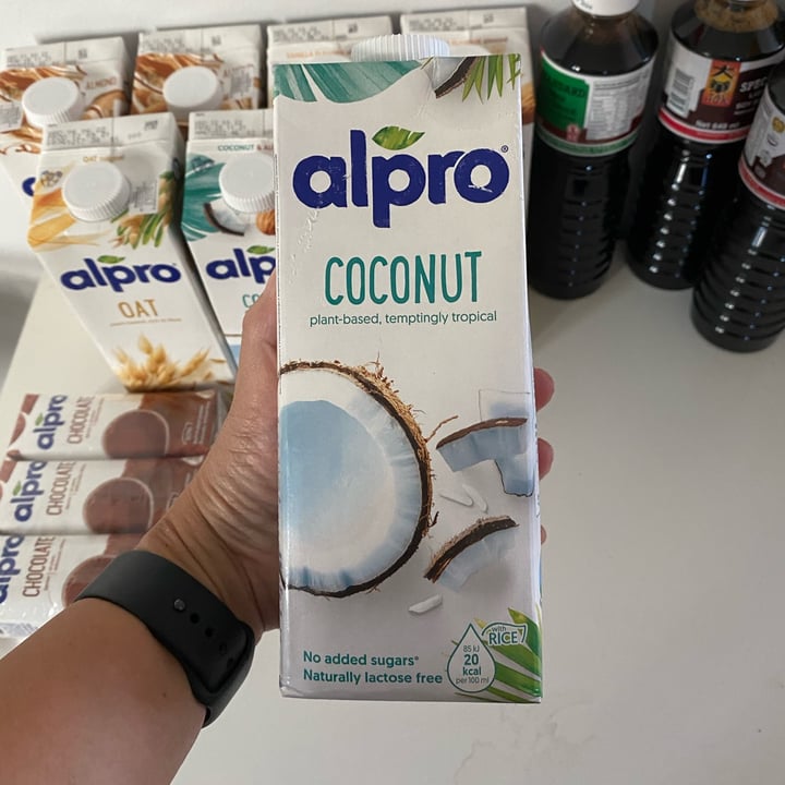 photo of Alpro Coconut No Sugars shared by @piggy-egg on  15 May 2022 - review