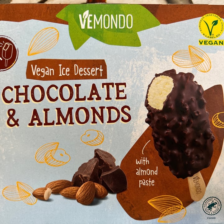 photo of Vemondo Vegan Ice Dessert Chocolate & Almonds shared by @danielasouza on  24 Nov 2022 - review