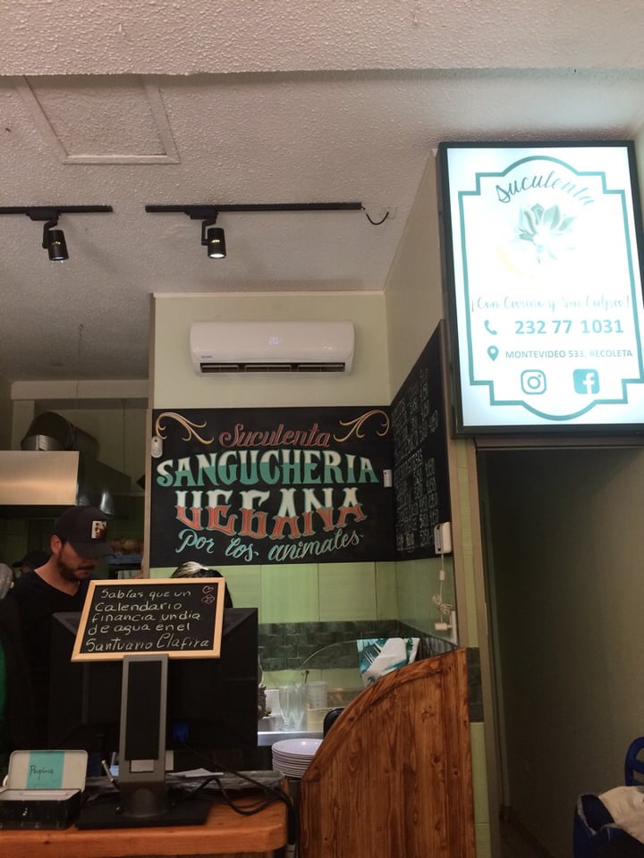 photo of Suculenta Sangucheria Vegana Hamburguesa K-pop shared by @svderu on  19 Feb 2020 - review