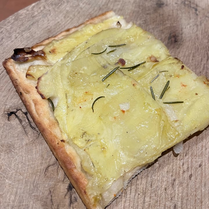 review photo of Pizzeria Poppi Ivano Ciaccino patate e Ciaccino pomodoro shared by @iuliett on 12 Mar 2022 - review
