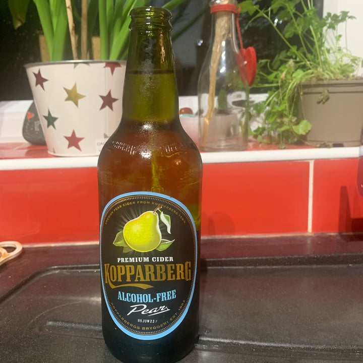 photo of Kopparberg Alcohol Free Pear Cider shared by @ddraig on  07 Feb 2022 - review