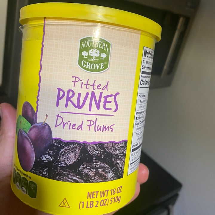 photo of Southern Grove Pitted prunes shared by @santo-vegano on  30 Sep 2021 - review