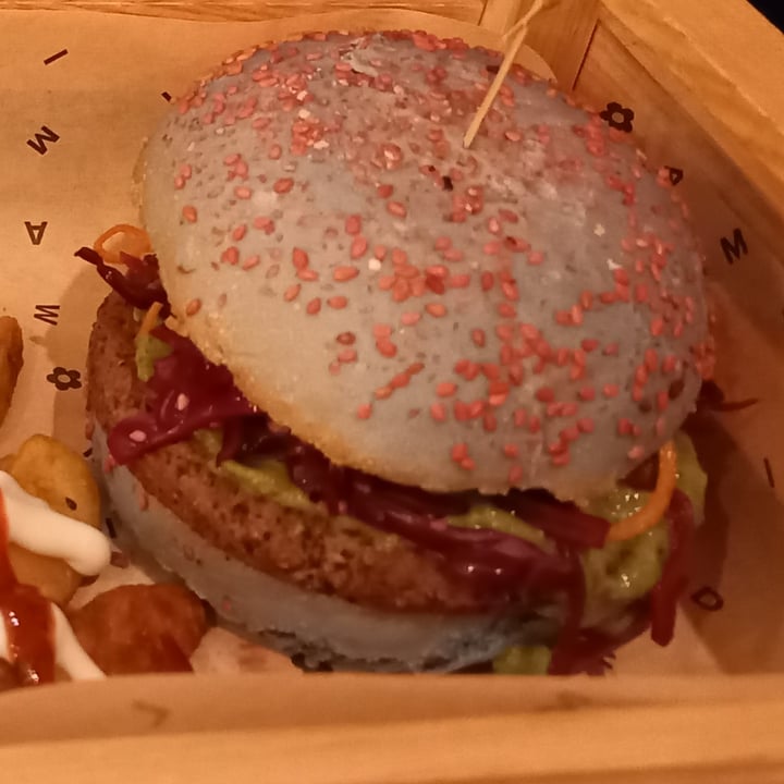 photo of Flower Burger I Puffi Limited Edition shared by @ariannarocco on  12 Apr 2022 - review