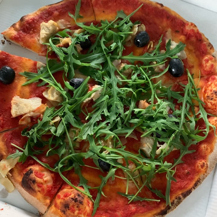 photo of La Piazzetta - pizzeria d'asporto Marinara con verdure shared by @ggconlozaino on  18 Apr 2022 - review