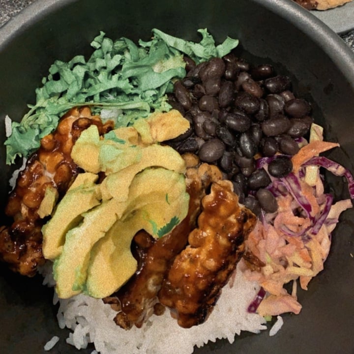 photo of Café Vegetal Bowl Tempeh Bbq shared by @scarlettvegana on  04 Dec 2020 - review