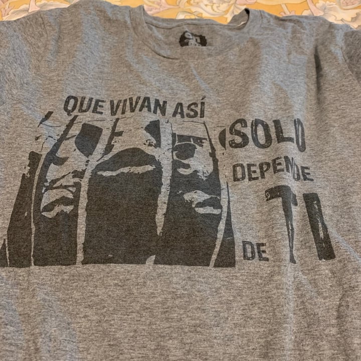 photo of A ovella negra Camiseta “Que vivan así solo depende de ti” shared by @neixmix on  19 Jan 2021 - review