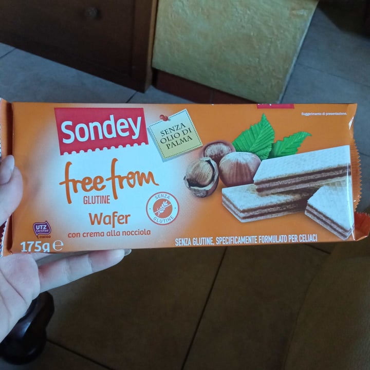 photo of Sondey Wafer Senza Glutine Con Crema Alla Nocciola shared by @blondestar on  23 Apr 2021 - review