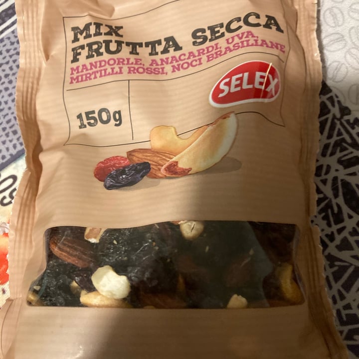 photo of Selex Mix frutta secca shared by @daxvegan on  12 Nov 2021 - review