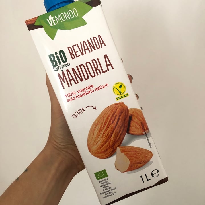 photo of Vemondo Latte di mandorle tostate shared by @3hlover on  12 Mar 2022 - review