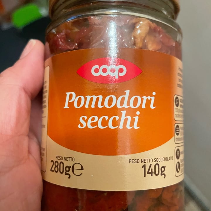 photo of Coop pomodori secchi sott'olio shared by @lulu85 on  22 Aug 2022 - review