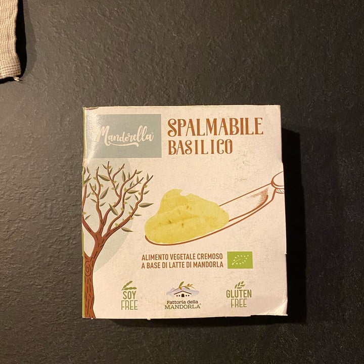 review photo of Mandorella Spalmabile al basilico shared by @oiramolaix on 11 Aug 2022 - review