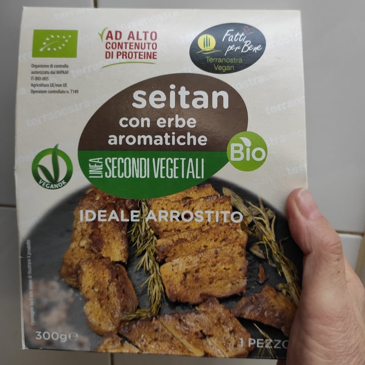 photo of Fatti per Bene Seitan con erbe aromatiche shared by @friedabella on  13 Dec 2022 - review