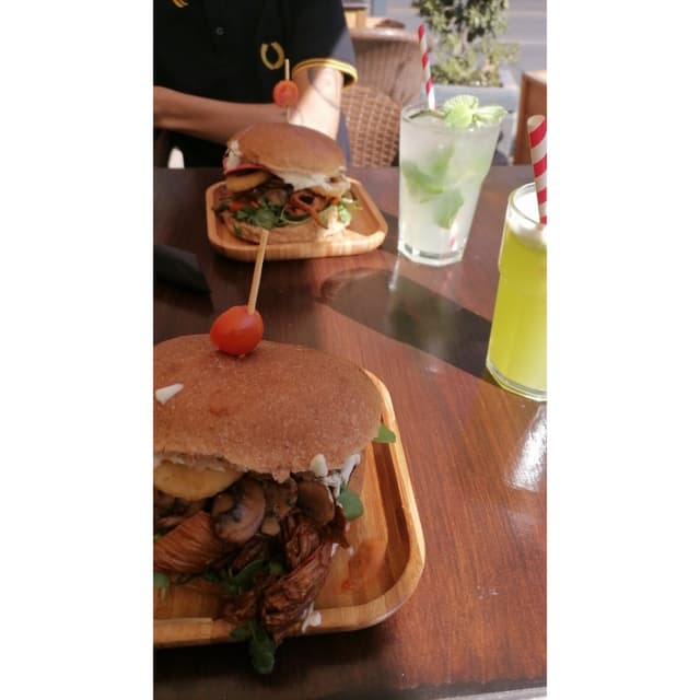 菜肴“Hamburguesa Veg”的照片