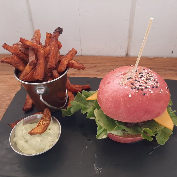 photo of Scheckter's RAW Gourmet The Raw Burger shared by @kate13 on  17 Oct 2020 - review