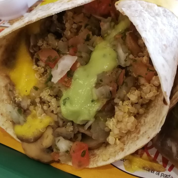 review photo of El Carnal Burrito de quinoa vegano shared by @angelmt0927 on 19 Mar 2021 - review