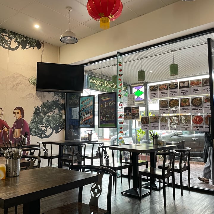 review photo of Vegan Restaurant West End Vegan Lemongrass Chicken w/ steamed veggies and rice shared by @tiffanysin on 31 Mar 2022 - review
