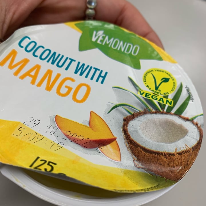 review photo of Vemondo coconut with mango shared by @fabi23 on 06 Oct 2022 - review
