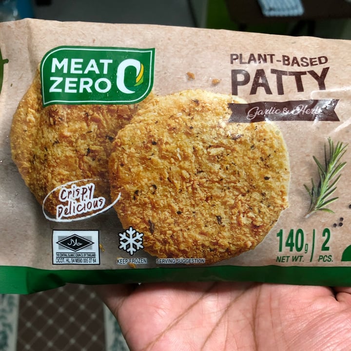 photo of Meat Zero Plant-based Patty Garlic & herb shared by @taufixc on  11 Jun 2022 - review