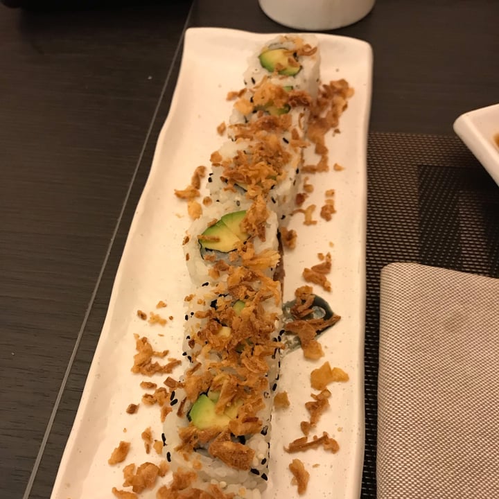 review photo of Ristorante Kazuki Uramaki avocado con cipolle fritte shared by @kristinachudinova on 09 Mar 2022 - review